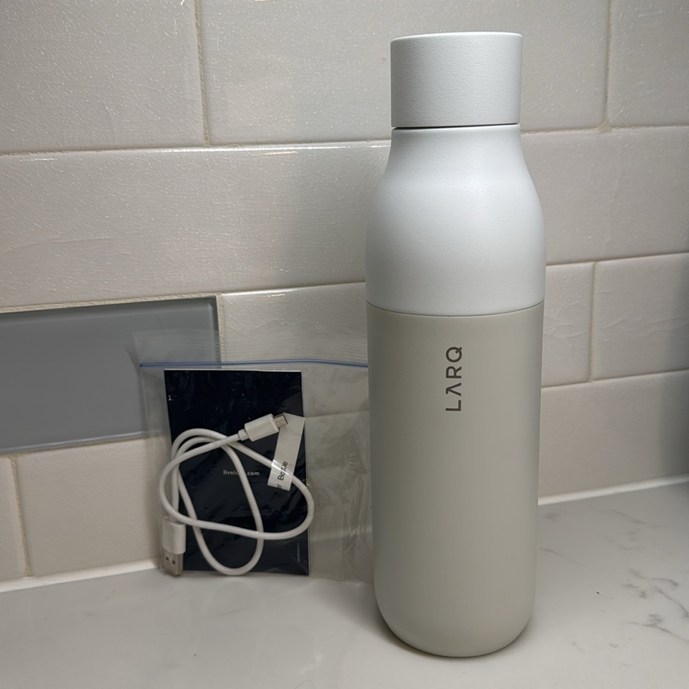 LARQ White Self-Cleaning Water Bottle